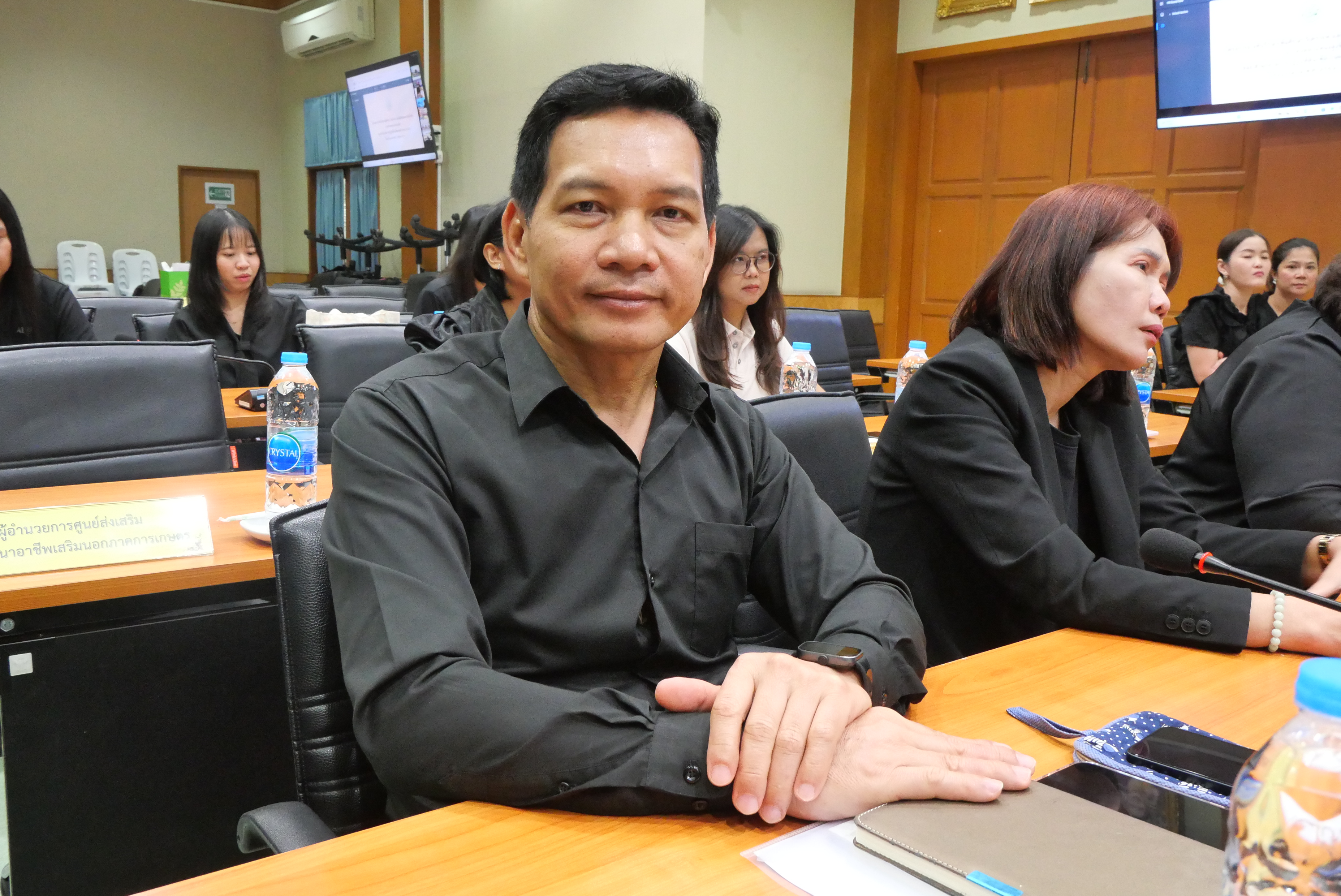 title - เลขาธิการ ส.ป.ก. เปิดการประชุม “สร้างความเข้าใจในการดำเนินโครงการและให้คำชี้แจงเกี่ยวกับการรวบรวม การเก็บข้อมูลเพื่อ ใช้ในการจัดทำแผนกำหนดตำแหน่ง เพื่อปรับปรุงการกำหนดตำแหน่งเป็นระดับสูงขึ้น ของ ส.ป.ก.”